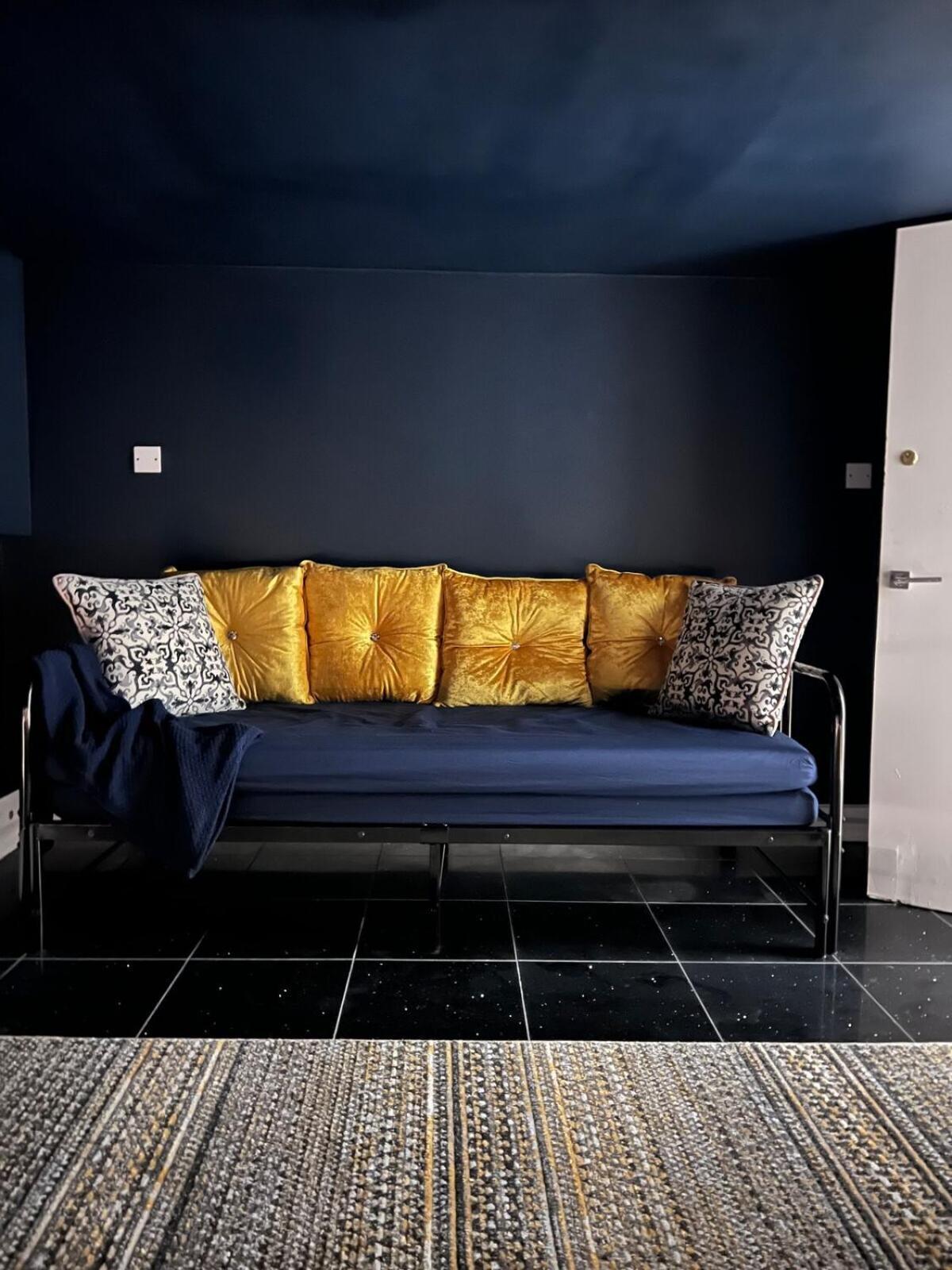 Zozy Happy Land Hotel London Kültér fotó